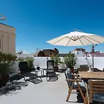 Penthouse Studio And Rooftop Garden